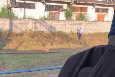 Источник: на железнодорожных путях под Тверью стоял человек с гранатой - tver.mk.ru - Россия - Тверь - Тверская обл.