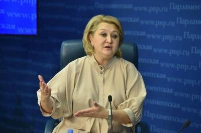 Лилия Гумерова - Гумерова объяснила, почему родителям приходится платить за дополнительное образование детей - pnp.ru