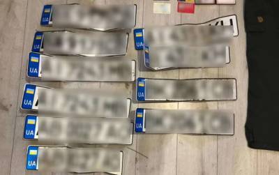 На Киевщине задержали банду угонщиков дорогих автомобилей - lenta.ua - Украина - Киевская обл. - Черниговская обл.