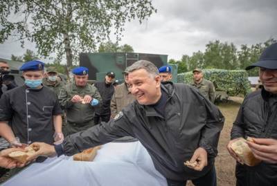 Арсен Аваков - В писатели, премьеры, президенты: куда пойдет Арсен Аваков - kp.ua - Украина