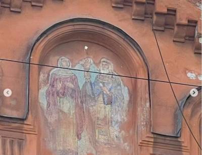 На Васильевском острове нашли старинную икону под слоем краски - abnews.ru - Санкт-Петербург