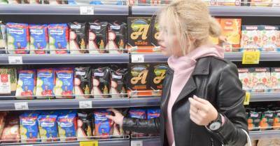 Россияне рассказали, сколько тратят на продукты каждый месяц - reendex.ru - Россия