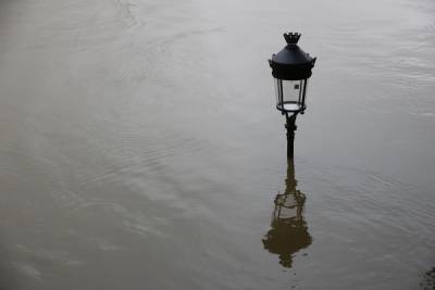 В Германии 30 человек пропали без вести во время наводнения - mk.ru - Китай - Германия - земля Рейнланд-Пфальц