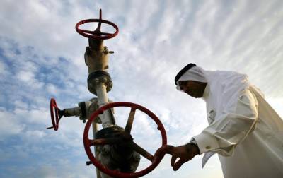 Цены на нефть снижаются на новостях от ОПЕК+ - korrespondent.net - Украина - Лондон - Эмираты - Нью-Йорк