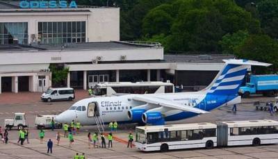 В Одессе аэропорт отменил все авиарейсы - lenta.ua - Австрия - Украина - Киев - Армения - Египет - Турция - Польша - Одесса
