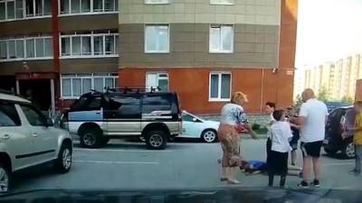 В Новосибирске возбудили дело по факту избиения 10-летнего мальчика мужчиной - piter.tv - Россия - Новосибирск