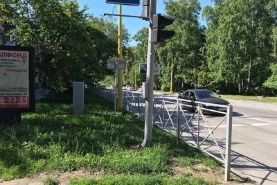 В Советском районе Новосибирска снесут более 900 секций пешеходных ограждений - runews24.ru - Новосибирск