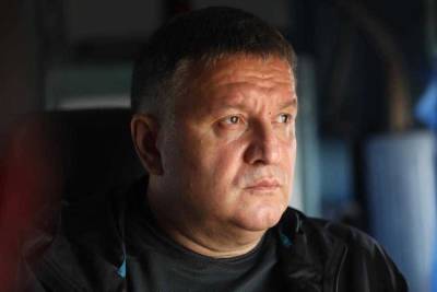 Арсен Аваков - Виктор Ющенко - Верховная рада утвердила отставку главы МВД Украины Авакова - vm.ru - Украина