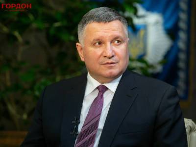 Владимир Зеленский - Арсен Аваков - Александр Корниенко - В "Слуге народа" заявили, что Аваков – лучший кандидат на пост мэра Харькова - gordonua.com - Украина - Харьков
