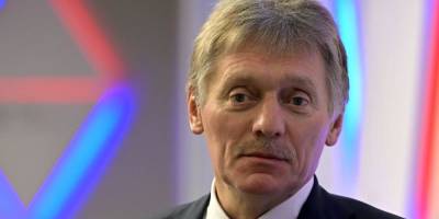 Дмитрий Песков - Ангела Меркель - Кремль отреагировал на обращение жителей омской деревни к Меркель из-за плохих дорог - ruposters.ru - Россия - Германия - Омская обл.