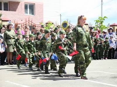 Саратовских школьников научат находить болевые точки человека и выполнять подход к начальнику - rosbalt.ru - Саратовская обл.