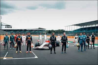 В Сильверстоуне показали машину 2022 года - f1news.ru