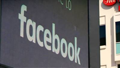Марк Цукерберг - Цукерберг - Цукерберг продает акции Facebook и готовит миллиард для блогеров - vesti.ru - США - Twitter