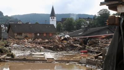 Ангела Меркель - Десятки людей погибли из-за наводнения в Германии - svoboda.org - Германия