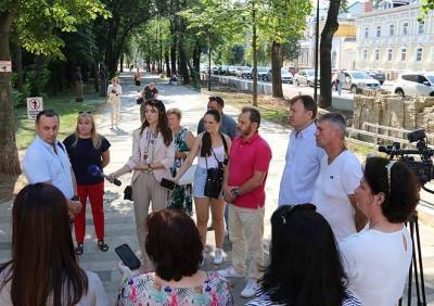 Николай Любимов - Депутаты обсудили проблемы, возникшие при ремонте Верхнего городского парка - ya62.ru - Россия - Благоустройство