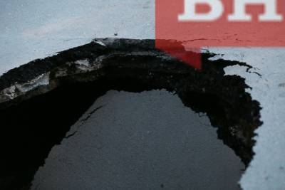 Виктор Бобыря - Автовладелец взыскал с магазина ущерб за яму на дороге в Сыктывкаре - bnkomi.ru - Сыктывкар