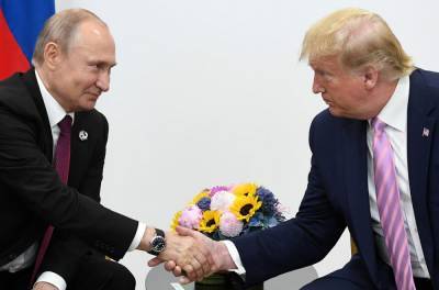Дональд Трамп - Дмитрий Песков - Песков прокомментировал версию The Guardian о планах Кремля сделать Трампа президентом США - sharij.net - Россия - США