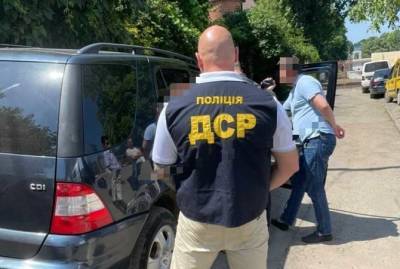 Георгий Мазурашу - В Черновцах помощника народного депутата поймали на взятке в 5700 долларов - kp.ua - США - Украина - Черновцы