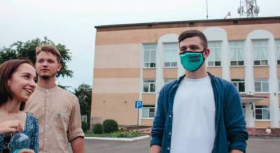 Политический пленэр: активисты партии «Новые люди» нарисовали канатную дорогу в Тутаеве - progorod76.ru - Ярославская обл.