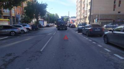 В Тюмени водитель колесного экскаватора сбил женщину, не заметив ее на пешеходном переходе - newdaynews.ru - Тюмень