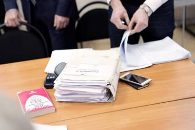 На Урале директора школы оштрафовали за увольнение повара на фоне конфликта - znak.com