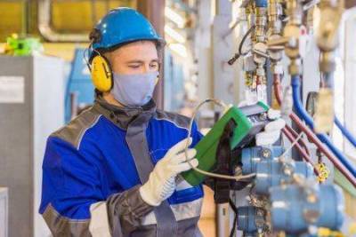 Экспорт газа "Газпрома" в Европу остается близок к рекорду - smartmoney.one