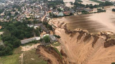 Наводнение на западе Германии унесло уже 93 жизни - vesti.ru - Германия - земля Рейнланд-Пфальц