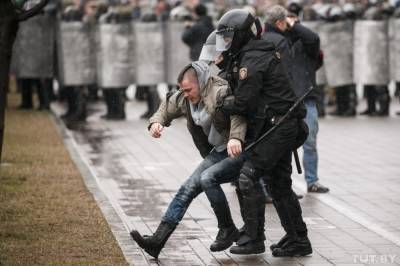 Александр Лукашенко - Лукашенко разрешил военным разгонять протесты - sharij.net - Белоруссия