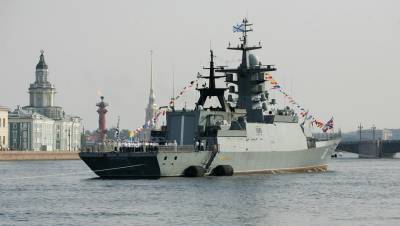 Дневные репетиции военно-морского парада перекроют центр Петербурга 18 и 22 июля - dp.ru - Санкт-Петербург