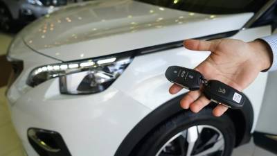 Автодилеры прокомментировали рост автокредитования - russian.rt.com