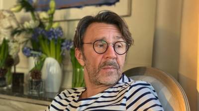 Сергей Шнуров - Петр Мамонов - "Как воронье на труп летят": Шнуров написал жесткий стих о блогерах - vesti.ru