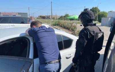 В Бердянске прокурор вымогал у бизнесмена $25 тысяч - korrespondent.net - Украина - Бердянск