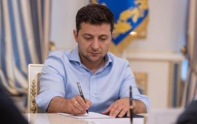 Владимир Зеленский - Зеленский выделил миллионные гранты на съемки фильмов - korrespondent.net - Украина