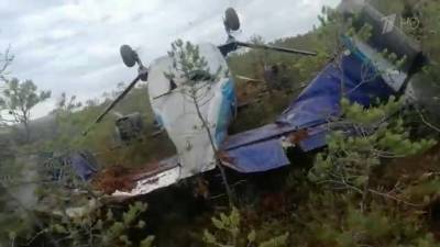 Все пассажиры и экипаж жестко севшего в Томской тайге самолета Ан-28 остались живы - 1tv.ru - Томск