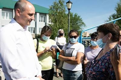 Владимир Путин - Губернаторы еще трех регионов проведут прямые линии по рекомендации Путина - lenta.ru - Россия - Курская обл.