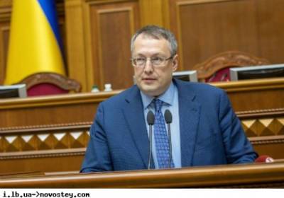 Петр Порошенко - Андрей Парубий - Антон Геращенко - Антона Геращенко вызывают в суд по иску Порошенко - ukrpost.biz