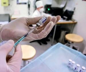 Почему от Pfizer увеличивается грудь и нужно ли отказываться от секса после вакцинации - goodnews.ua - Норвегия - Россия - США