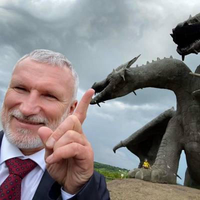 Ангела Меркель - Алексей Журавлев - Журавлев ответил написавшим письмо Меркель жителям омского села: «Будете работать на строительстве за копейки в день» - actualnews.org - Германия - Омская обл.