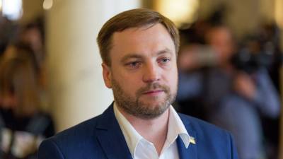 Давид Арахамия - Арсен Аваков - Денис Монастырский - Арахамия назвал главную задачу нового министра внутренних дел - vchaspik.ua - Украина
