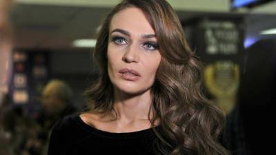 Алена Водонаева - Алена Водонаева получила диплом - skuke.net - Тюмень