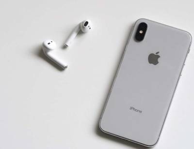 Марк Гурман - Редактор Bloomberg Гурман: iPhone 13 не получит сканер отпечатков пальцев - actualnews.org