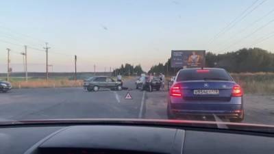 Питер Онлайн - У деревни Разметелево столкнулись Infiniti и Lada Samara - piter.tv - Санкт-Петербург - р-н Всеволожский