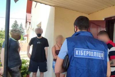 Киберполиция заблокировала финансовую пирамиду, в которую люди вложили 250 миллионов гривен - lenta.ua - Украина - Черкассы