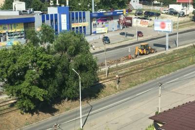 В Саратове делают никому не нужный тротуар - saratov.mk.ru - Саратов