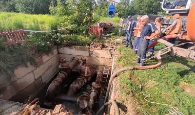 Михаил Ведерников - Авария ставила жителей Пскова без воды в жару - newizv.ru - Псковская обл. - Псков