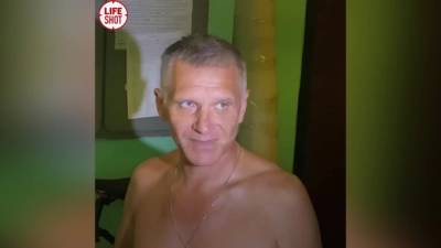 В Москве спасли мужчину, который вылез в окно квартиры многоэтажки - piter.tv - Москва - Россия