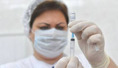 В Петербурге сделали рекордное количество инъекций с вакциной от COVID-19 за сутки - reendex.ru - Петербурга