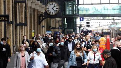 Грант Шаппс - В Британии за сутки выявили более 48 тысяч случаев коронавируса - russian.rt.com - Англия