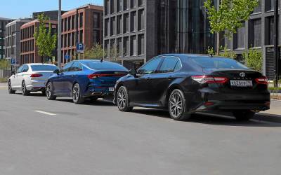 Toyota Camry, Kia K5, Volkswagen Passat: сколько накидывают дилеры? - zr.ru