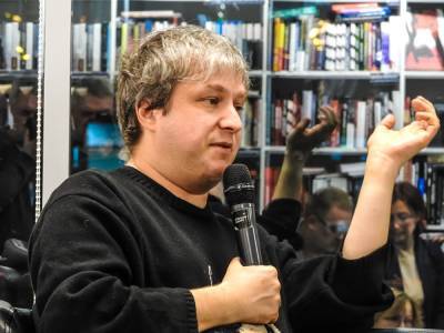 Евгений Пригожин - Антон Долин - Именем кинокритика Долина подписали материал, восхваляющий бизнесмена Пригожина - znak.com